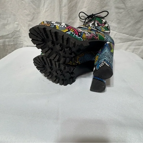 Liliana multicolored snakeskin platform combat boots. - Picture 7 of 9